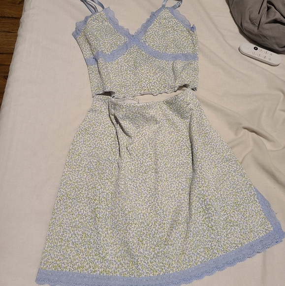 H&M Set - Picture 2 of 3